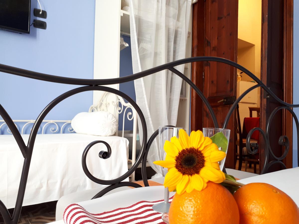 Sofia Family Suites Carloforte  Exterior foto